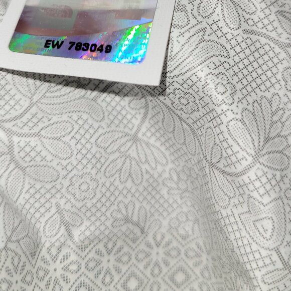 Women's Medium The North Face Long Rain Jacket - Picture 4 of 15